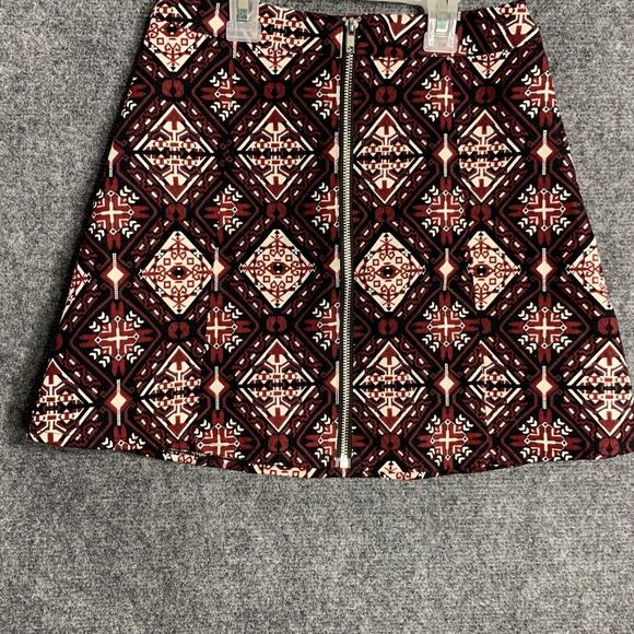 H&M Flare Mini Skirt Pattern Denim With Front Zipper Women 2 Lined - Picture 5 of 15